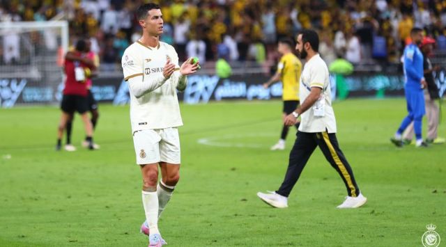 Watch: Cristiano Ronaldo lashes out at Al-Nassr teammates, furiously ...