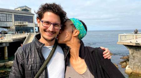 We asked a Brooklyn couple who met amid the George Floyd demonstrations to describe the precise moment they realized they were ready to delete the apps. (The New York Times)