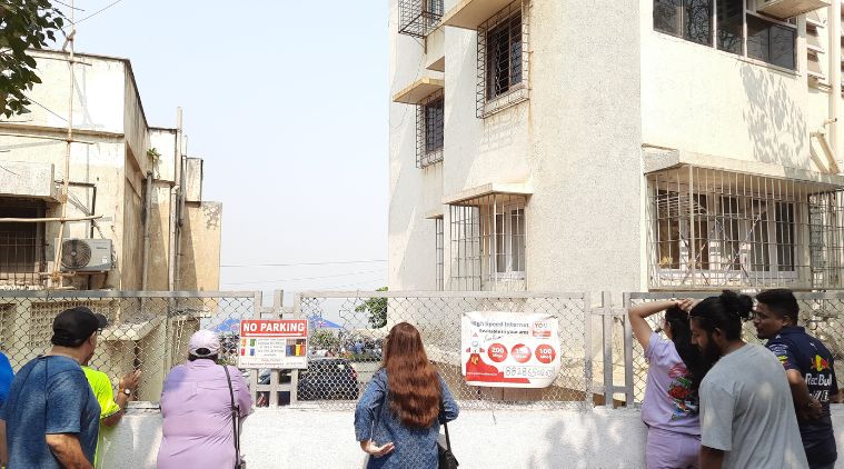 David Coulthard, David Coulthard Mumbai, David Coulthard race, David Coulthard India, David Coulthard Mumbai, Red Bull, Red Bull showrun, Red Bull show run, Shahrukh Khan, SRK, Shah Rukh Khan, Mannat, Bandra, Bandra Reclamation,