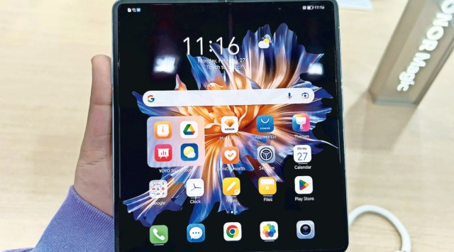 Honor’s foldable phone
