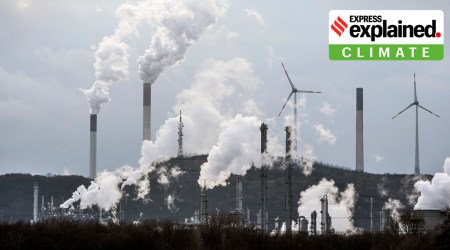 coal-fired plant polluting the atmosphere, IPCC climate report