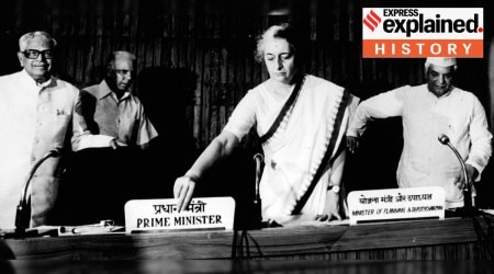 Indira Gandhi sitting on a chiar