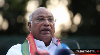 Kharge on ED searchers at yadav premises