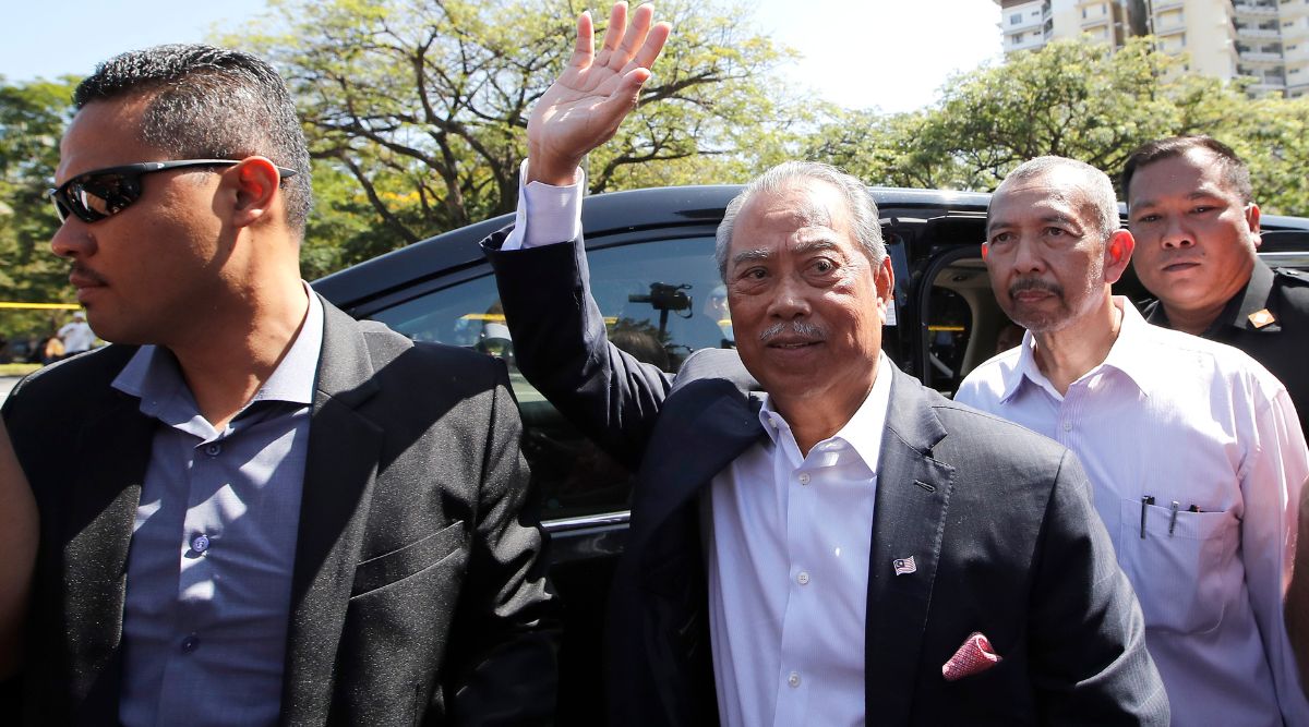 Malaysian Ex-PM Muhyiddin Arrested, Faces Graft Charges | World News ...