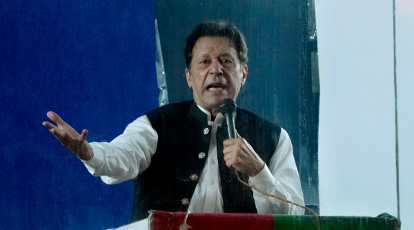 Imran Khan non bailable warrants woman judge threat