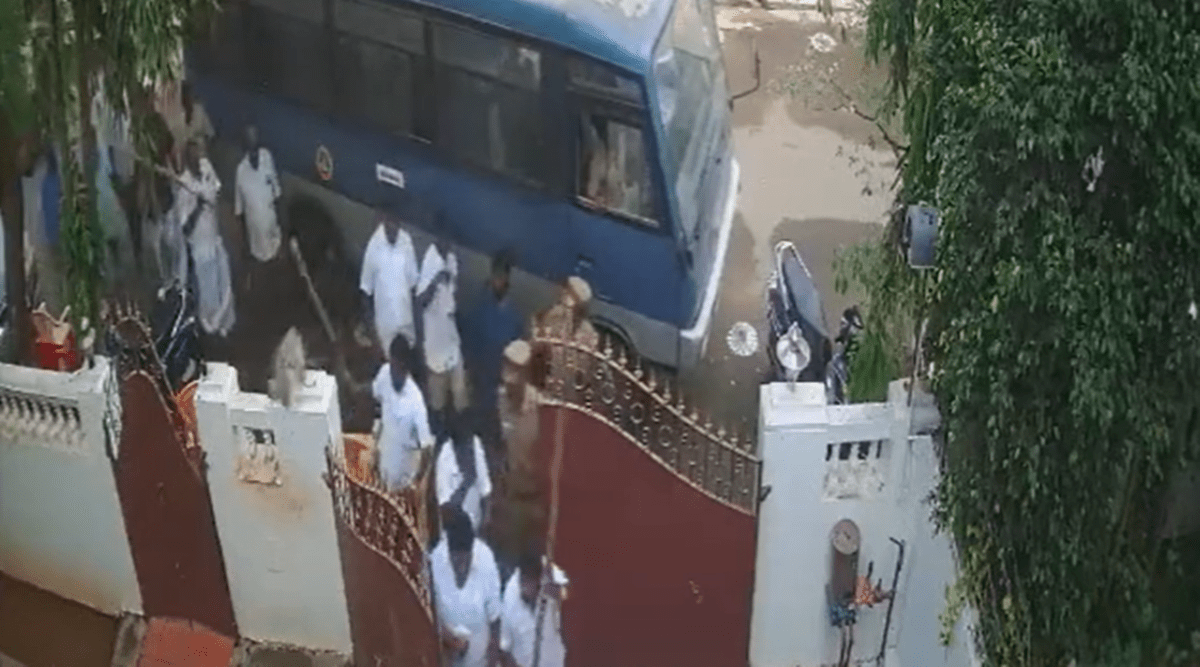 tiruchy siva home attack dmk mp