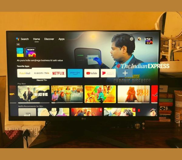 I used the Xiaomi TV Stick 4K to make my 27-inch monitor a smart TV