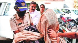 Ulhasnagar case Absconding bookie-father arrested, bookie Anil Jaisinghani, Mumbai Police, Aniksha’s arrest, Mumbai police, Indian Express, Indian Express News