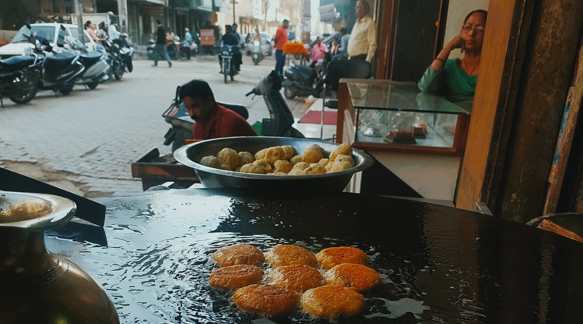 For 75 years now, Nakli tikki wale in Ambala Cantt has been serving
