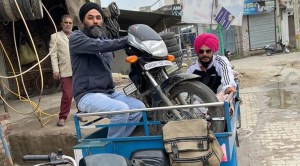 Amritpal Singh, Amritpal Singh in Delhi, Delhi police, Delhi police look for Amritpal Singh, Amritpal Singh aide in Delhi, CCTV footage of Amritpal in Delhi, is Amritpal Singh in Delhi, Amritpal Singh news, latest news on Amritpal Singh, Amritpal Singh Indian Express, Punjab news Indian Express