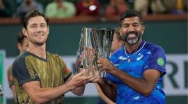 Boppana with trophy
