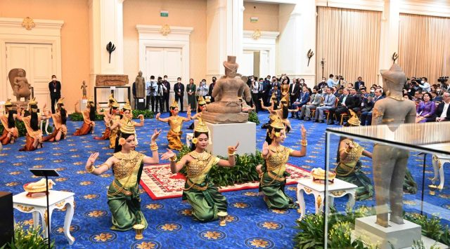 cambodia artefacts
