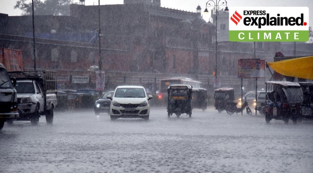 Vehicles wade through road amid heavy rains Lashes in Jaipur in March 2023