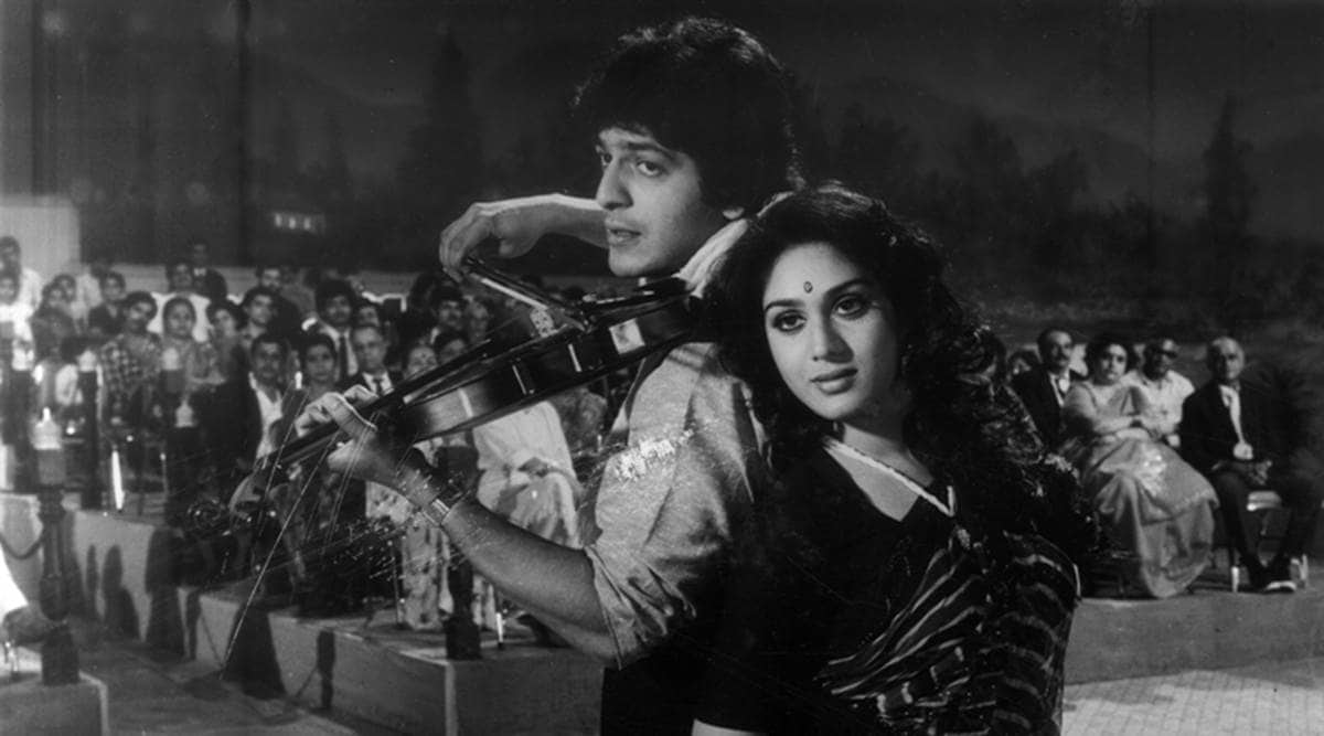 When Meenakshi Seshadri Was Hit By A Stone Intended For Chunky Panday when-meenakshi-seshadri-was-hit-by-a-stone-intended-for-chunky-panday