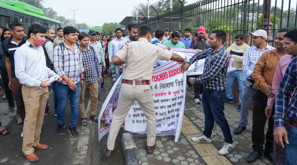 Delhi guest teachers association protest over salary, job security