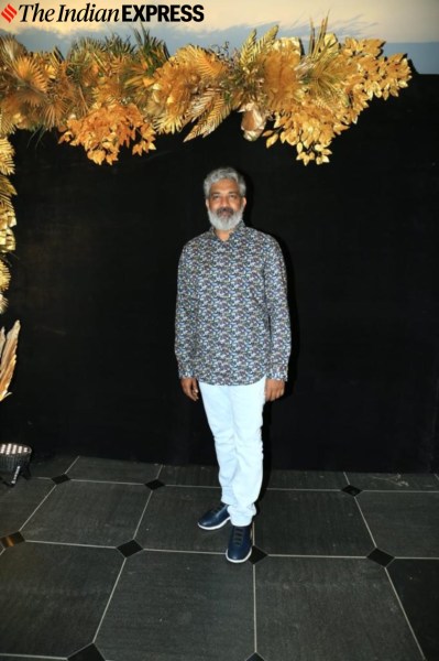 রাম চরণের জন্মদিনের অনুষ্ঠানে যোগ দিয়েছিলেন এসএস রাজামৌলি