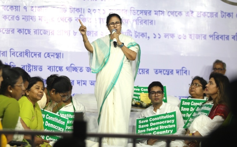 mamata banerjee dharna