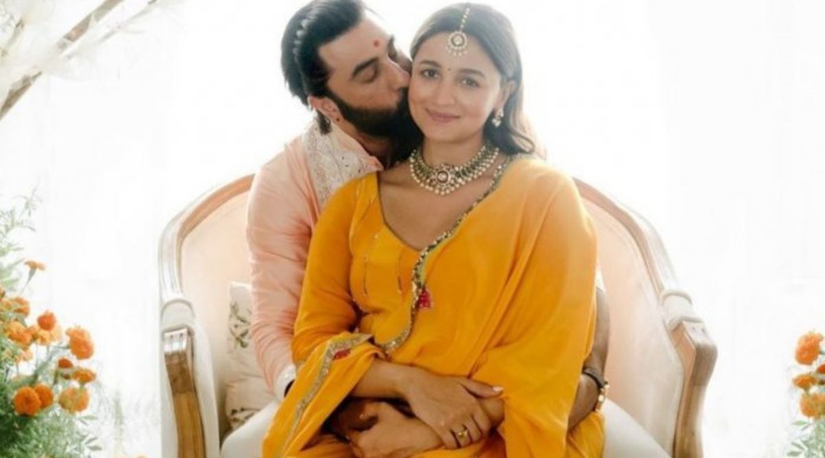 Alia Bhatt Romantic And Xxx - Ranbir Kapoor admits he lies to wife Alia Bhatt, but reiterates he is now a  'patnivrata insaan' | Bollywood News - The Indian Express