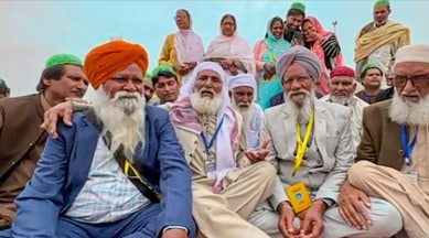 Kartarpur reunion Sikh family