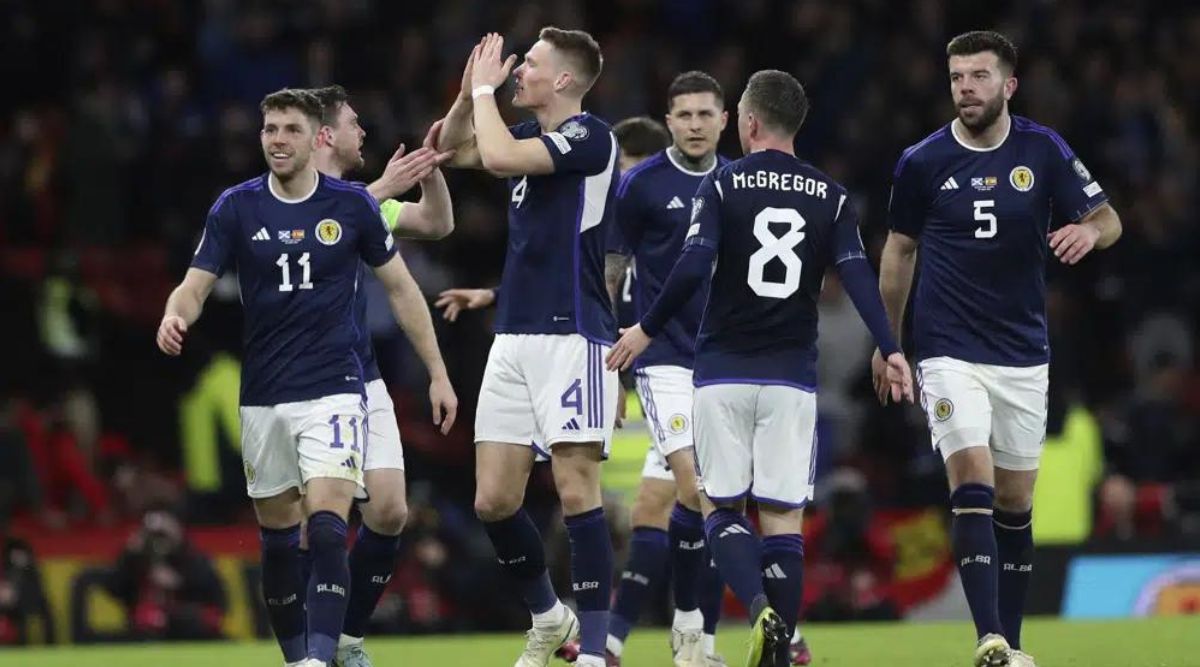 Scott McTominay anota dos goles, Escocia derrota a España 2-0