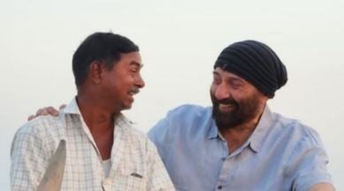 Sunny Deol shares video as a man on bullock-cart fails to recognise him:  'Aap Sunny Deol jaise lagte hain'. Watch | Bollywood News, The Indian  Express