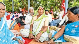 All India Kisan Sabha, Farmers’ march, Ahmednagar, Radhakrishna Vikhe Patil, Mumbai news, Maharashtra, Indian Express, current affairs