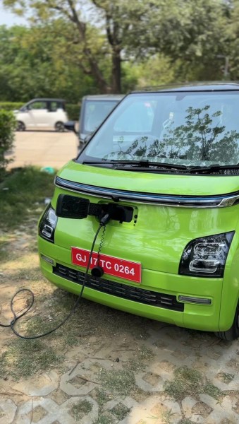 MG Comet EV Charging