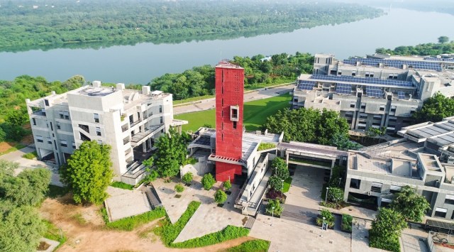 IIT GN alumni donation