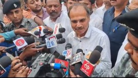 Adhir Ranjan Chowdhury, Adhir meets victim’s family, Mamata Banerjee, silent spectator, indian express, indian express news