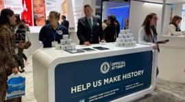 90 per cent of dermatologists say moisturising your body daily is important for overall skin health