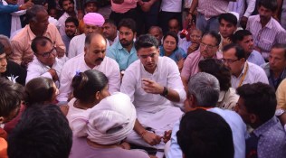 In embarrassment to party, Pilot meets kin of man who died by suicide