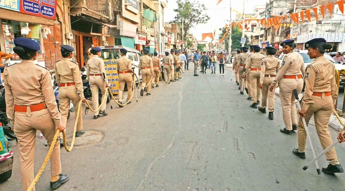 Over 700 cops deployed on route  of Hanuman Jayanti processions