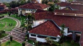 IIM Kozhikode convocation for students in ethnic clothes