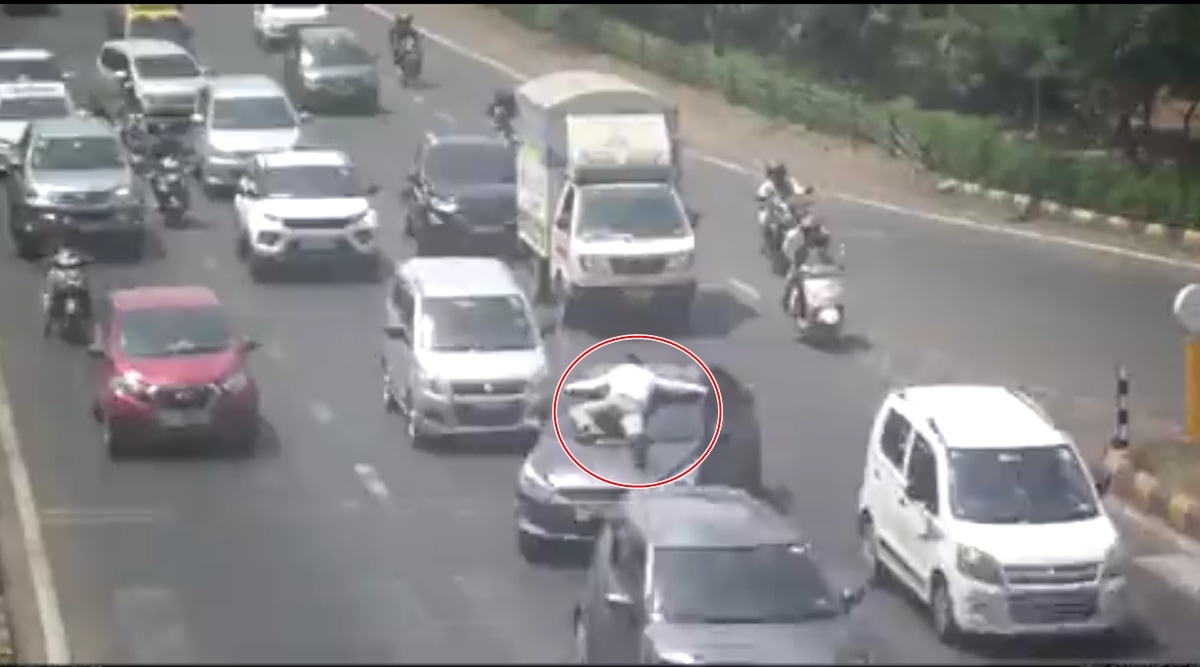 Navi Mumbai Man Jumps Traffic Signal Drags Cop For 18 Km Arrested Mumbai News The Indian 7212