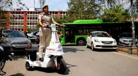 Delhi woman cops patrolling CP, patrolling at Connaught Place, e-pod, Delhi Police, delhi police's petrolling, indian express