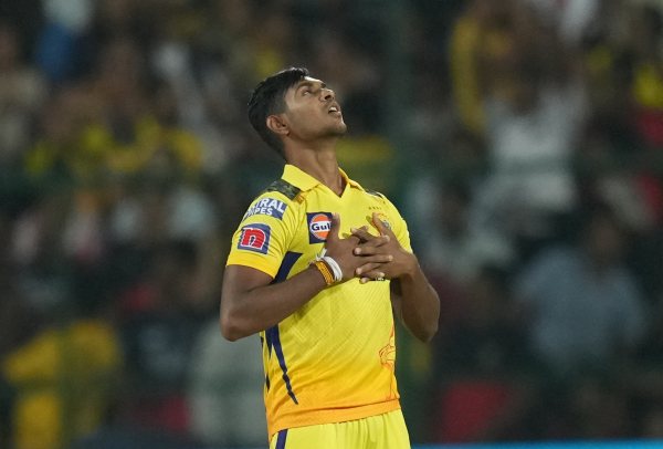 Matheesha Pathirana: How a viral video caught MS Dhoni's attention and CSK  came calling | Ipl News - The Indian Express