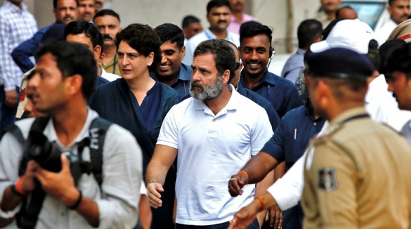 Rahul and Priyanka arrive in Surat court