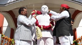 sp chief unveils BSP founder’s statue
