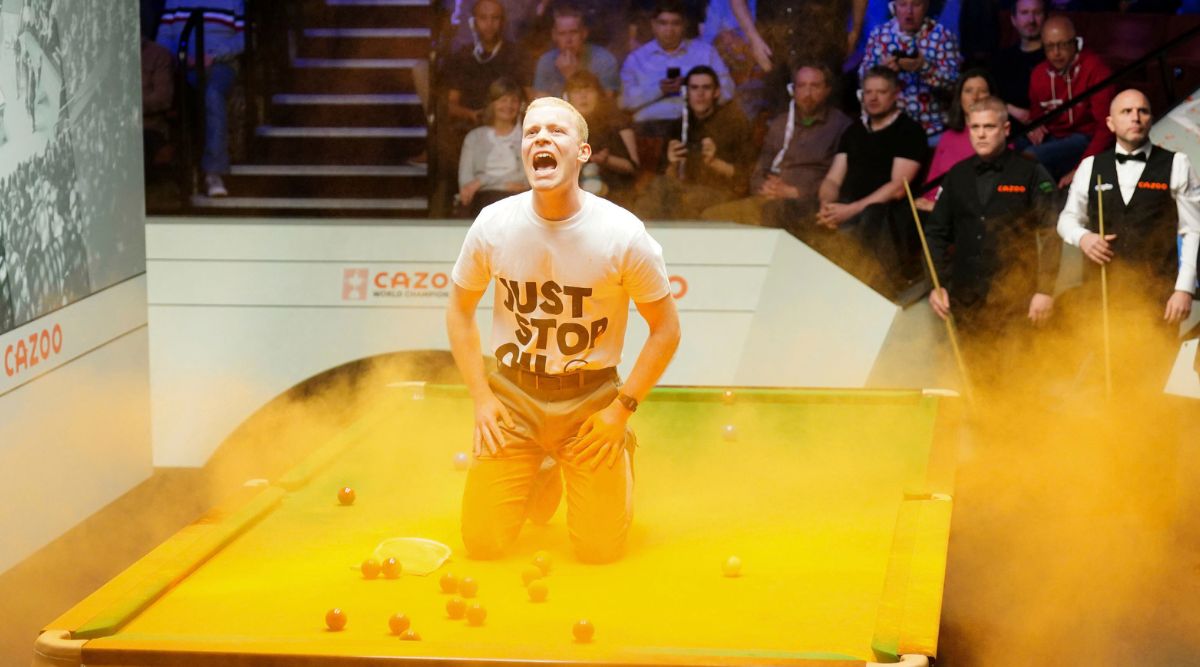 Watch Protestors force play to be stopped at world snooker champs Sport-others News