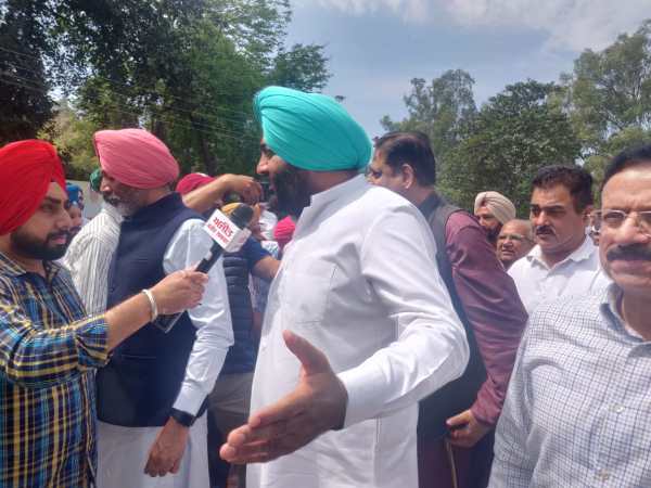 Former president of the Punjab Pradesh Congress Committee and retired international cricketer Navjot Singh Sidhu was released from the Patiala Central Jail on Saturday.