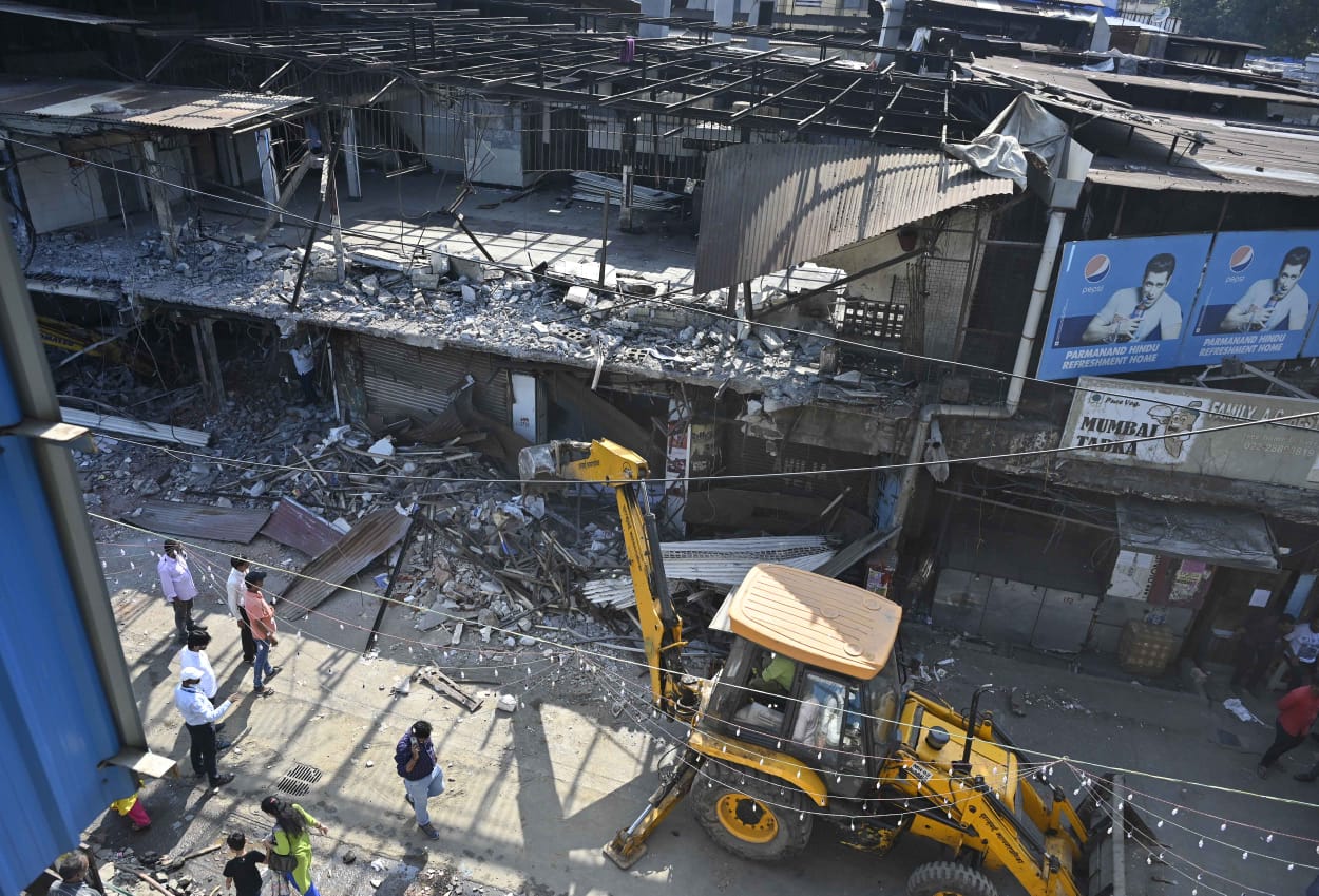 BMC Razes 19 Shops Including MM Mithaiwala For Road Widening Project bmc-razes-19-shops-including-mm-mithaiwala-for-road-widening-project
