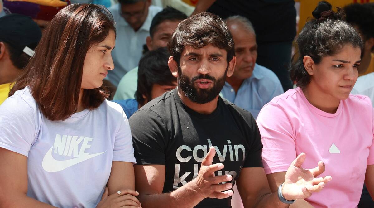 SC says wrestlers’ charges against WFI chief serious, issues notice to Delhi cops