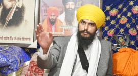 Sikh separatist leader and head of Waris Punjab De Amritpal Singh, talks to his supporters in the village Jallupur Khera, near Amritsar, India, Jan.7, 2023. (AP)