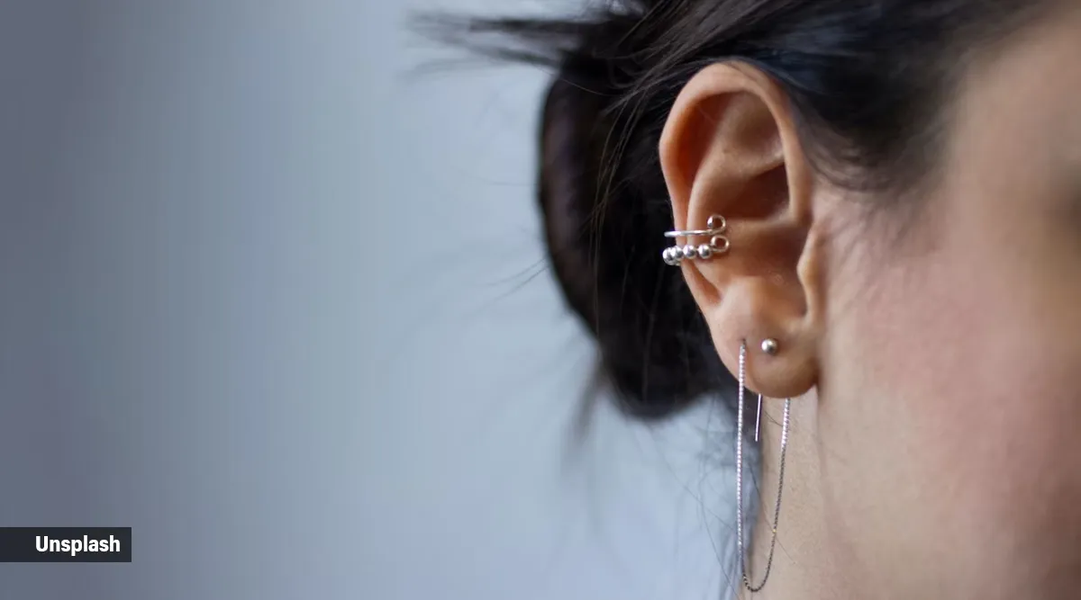 ear piercing 1200