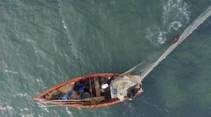 Maharashtra: Govt asks Coast Guard to act against illegal fishing