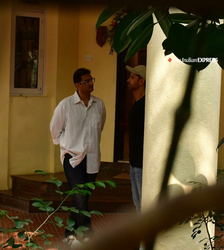 hrithik roshan at aditya chopra house