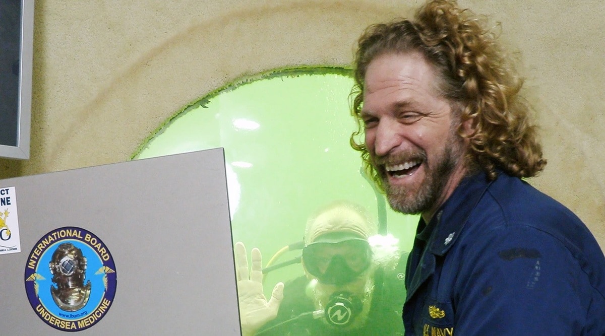 A professor is going to live in an underwater hotel for 100 days here