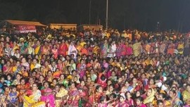 Bengal traffic affected by agitation, Kurmi agitation in Bengal, Rail, road traffic disrupted, indian express, indian express news