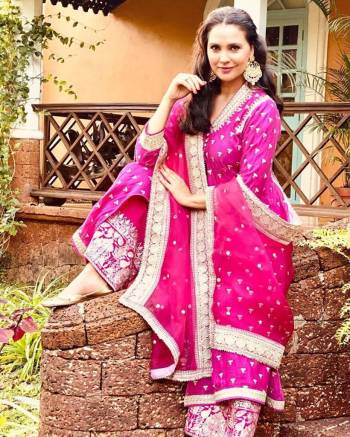 lara dutta pink dress A look at birthday girl Lara Dutta's effortless and elegant style |  Lifestyle Gallery News