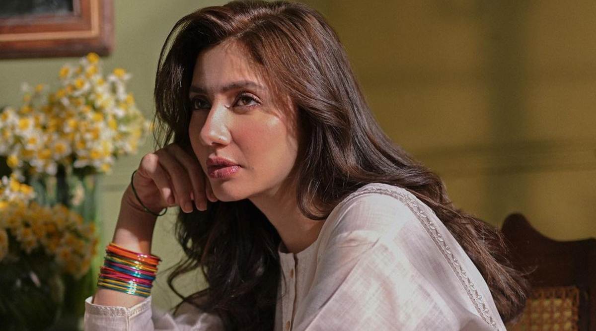 Mahira Khan says people told her to get a nose job in her early ...